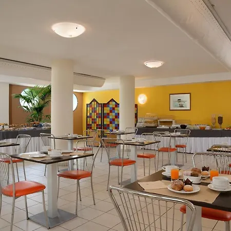 Nuovo Diana 3* سينِغاليا