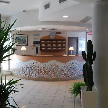 Nuovo Diana فندق