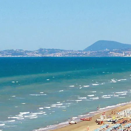 Nuovo Diana فندق سينِغاليا