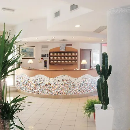 فندق Nuovo Diana سينِغاليا