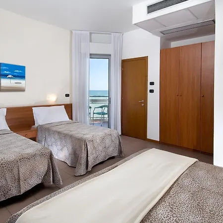 Nuovo Diana 3* 西尼加利亚