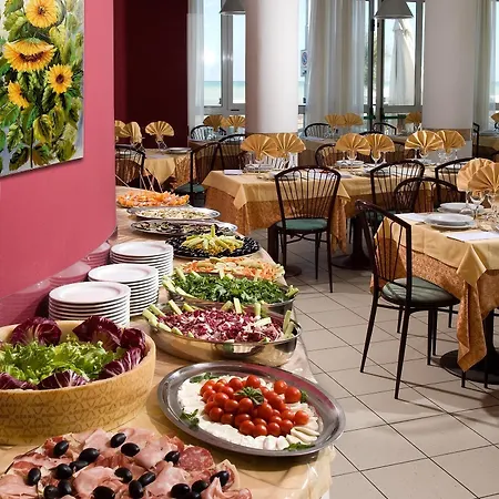 酒店 Nuovo Diana 3*